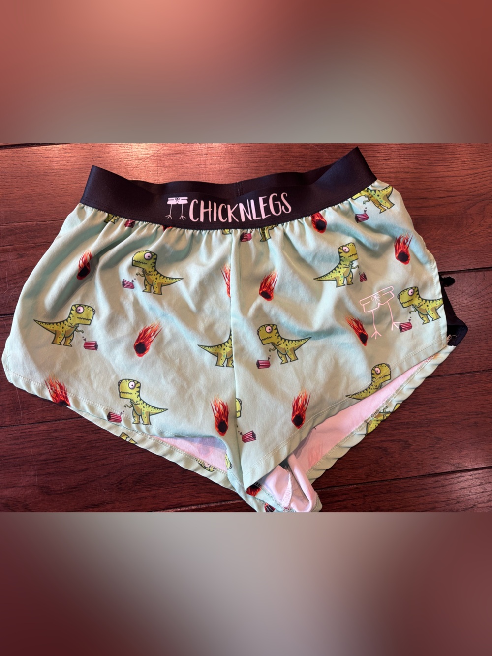 Chicknlegs Men’s XS Mint Dinosaur Print Shorts